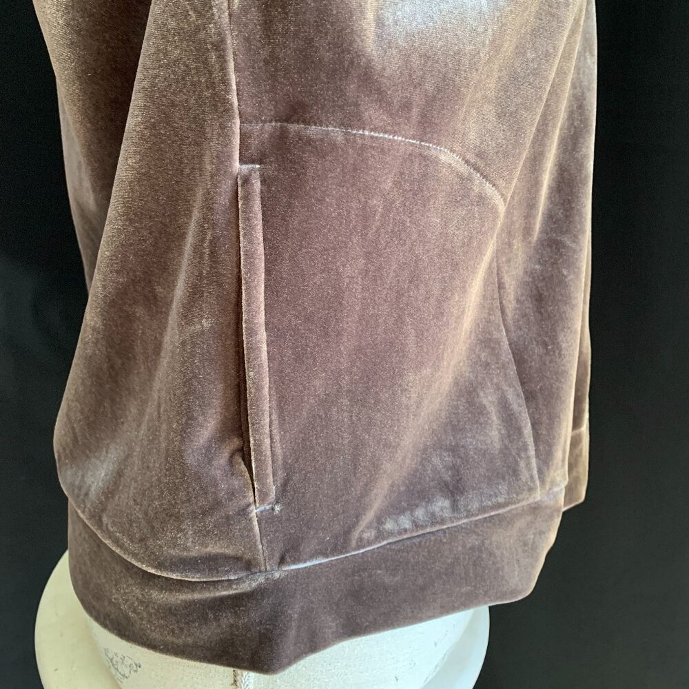 Gorgeous Velour Hoodie: Size M. - Picture 7 of 10